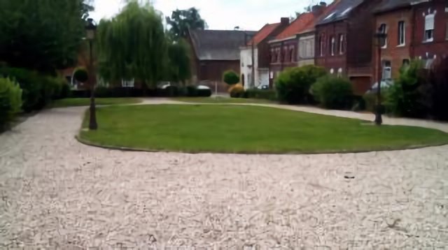 Les cailloux du petit poucet qui tournait en rond
