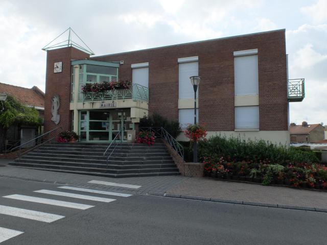 Vue de la mairie de Lieu-Saint-Amand.