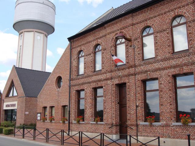 Mairie de Bouvignies département du Nord de la France
