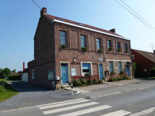 Bousignies (Nord, Fr) maire-école