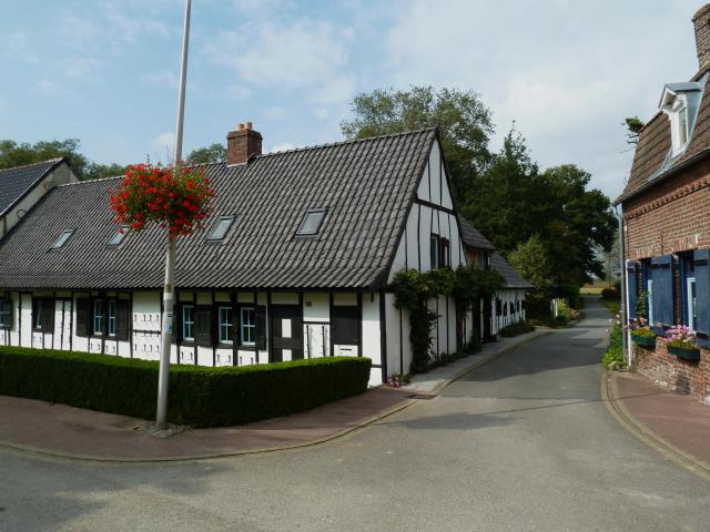 Les pittoresques maisons de Terdeghem Nord, France