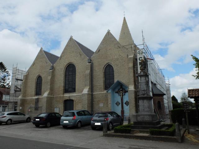 Vue de l'église Saint-Jean-Baptiste de Buysscheure.
