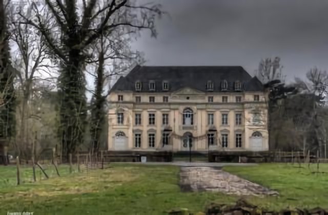LE CHATEAU D'AVELIN
