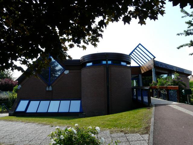 Bibliothèque-médiathèque d'Escaudoeuvres (Nord, France)