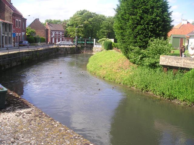 La Lawe, l'écluse, les canards.