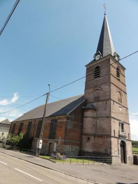Felleries (Nord, Fr) église, coté nord