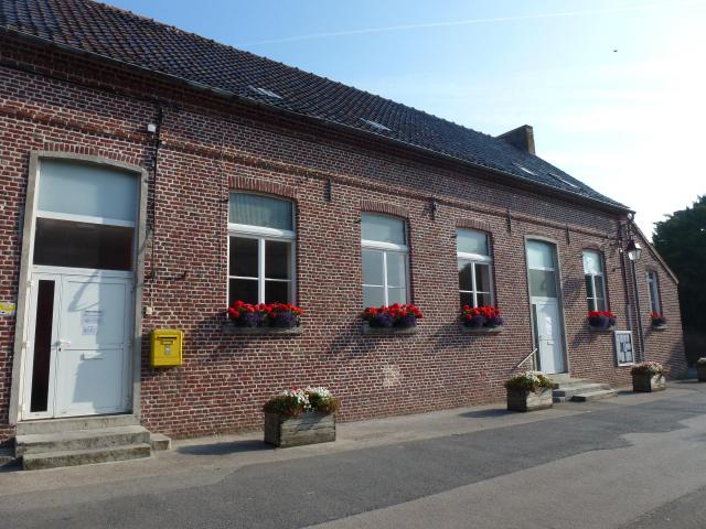 Sainte-Marie-Cappel (Nord, Fr) mairie et bibliothèque
