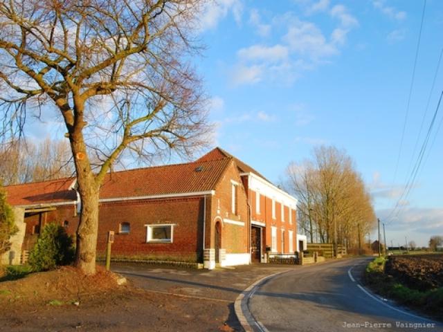 Le Hus commune d'Illies