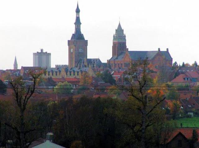 Bailleul, Hôtel de Ville et Beffroi (Fiche Mérimée PA00107358)