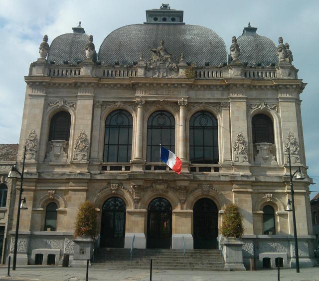 Cet édifice est répertorié dans la base Mérimée, base de données sur le patrimoine architectural français du ministère de la Culture, sous la référence PA59000056 .