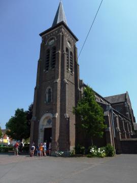 Moncheaux (Nord, Fr) L'église Saint-Waast