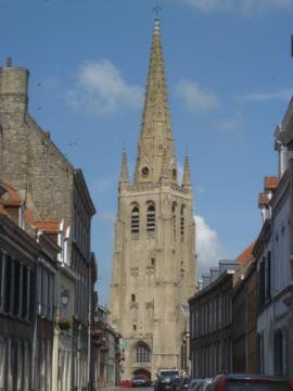 Hondschoote, Église Saint-Vaast