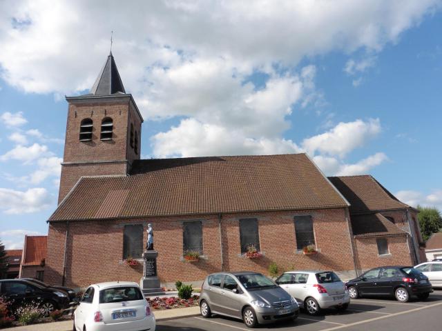 Camphin-en-Pévèle Nord_(département_français) Nord-Pas-de-Calais. l'église Saint Amand