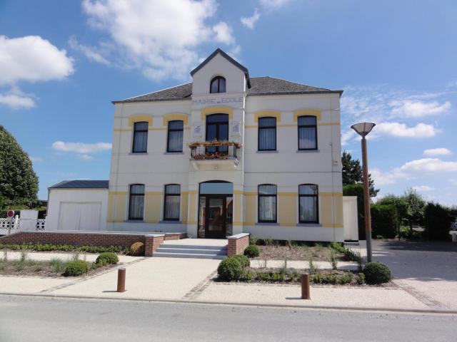 Bettignies (Nord, Fr) mairie-école