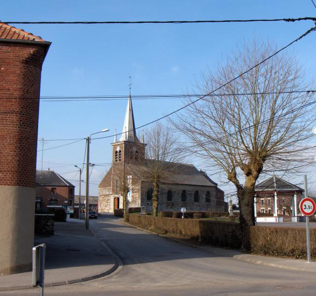 Villers-Sire-Nicole, département Nord, France. Eglise Saint-Martin.