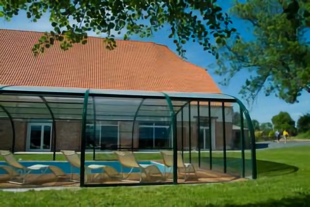 Salesches - gite pour groupe avec piscine