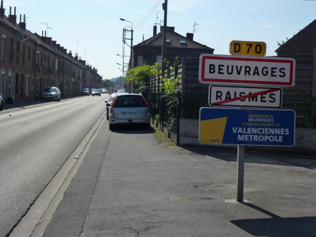 Beuvrages (Nord, Fr) city limit sign