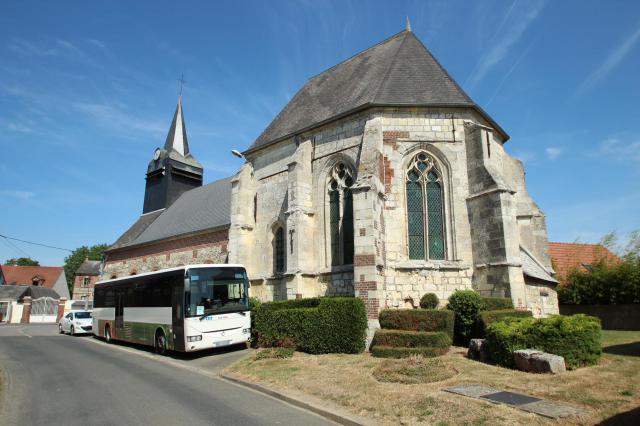 Église Saint-Laurent de Abbeville-Saint-Lucien en France.