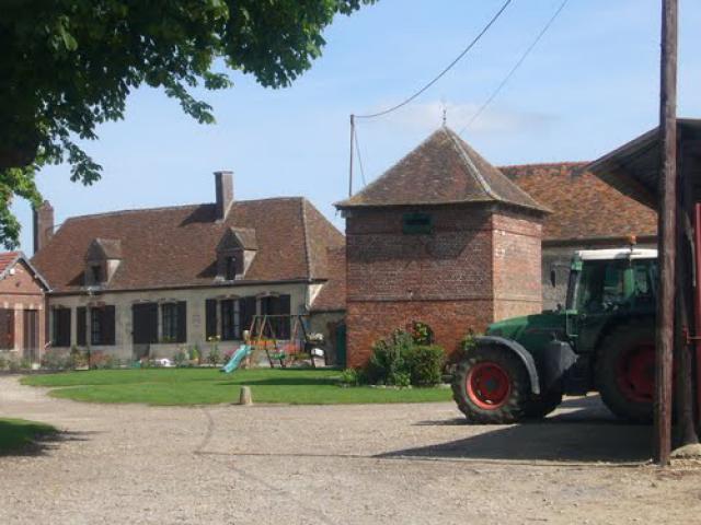 pigeonnier au Déluge (Oise)
