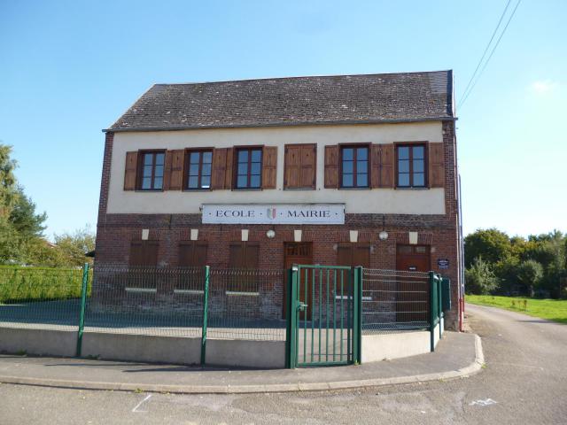 Mairie-école de la commune du Plessier-sur-Bulles (Oise).