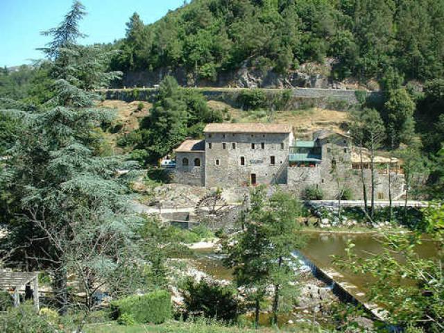 France, Ardéche un des moulins sur le Gardon
