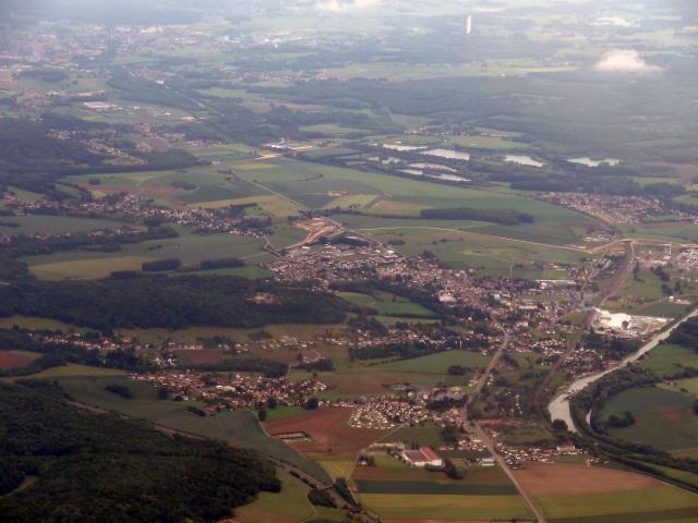 Vue aérienne de Ribécourt-Dreslincourt (Oise), France.