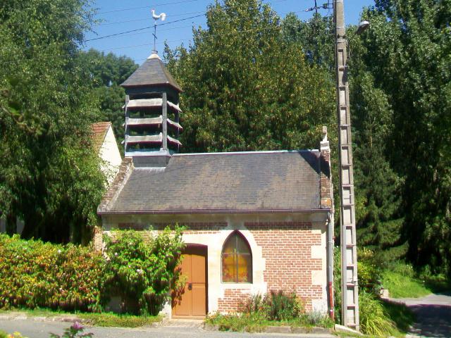 La chapelle du hameau de Hardencourt.