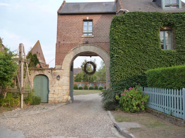 La ferme de Grand-Mesnil, située sur la commune de Campremy.