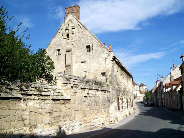 La « maison des Pères », où étaient installés les pères franciscains chargés de lire les messes à l'église abbatiale.