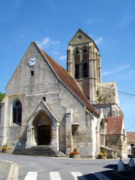 L'église Saint-Vaast, façade occcidentale.