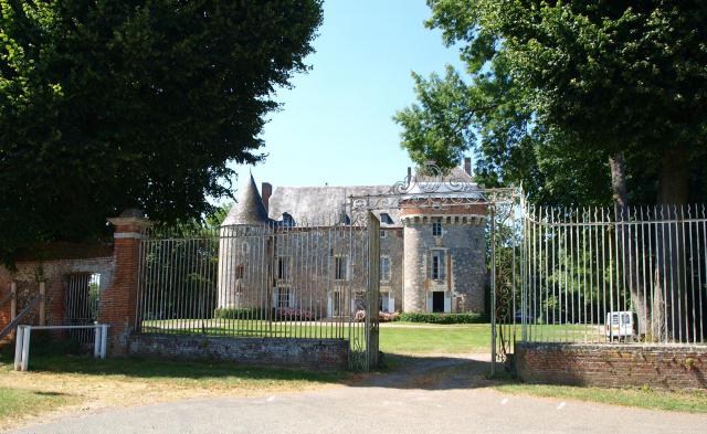 Fontaine-Lavaganne (Oise, France) ; château.