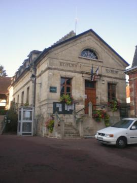 la mairie d'agnetz (oise)