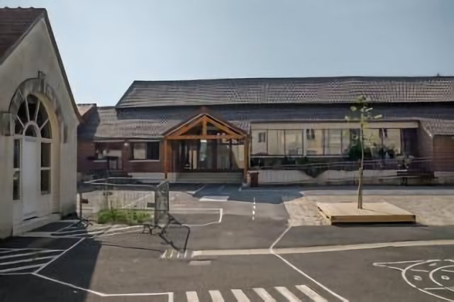 Les éccoles Plailly