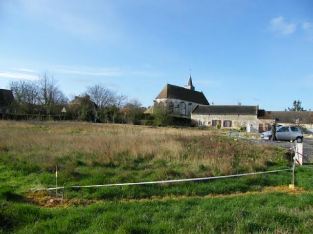 Derrière l'église
