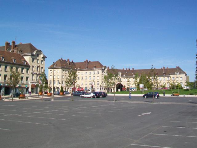 La place Carnot, principal aménagement urbanistique dans le cadre de la reconstruction du centre-ville après les destructions au cours de…