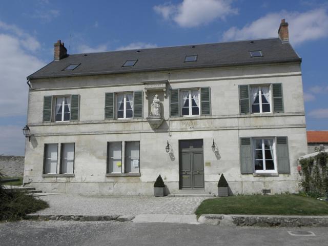 Mairie de Marolles (60).