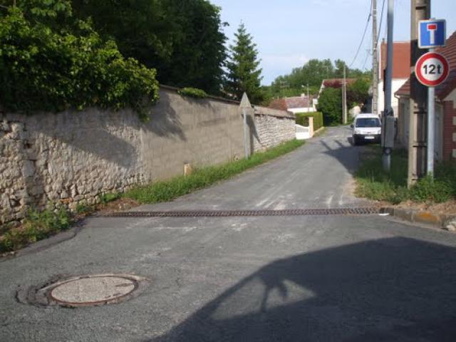 Cambronne les Clermont , rue des carrieres