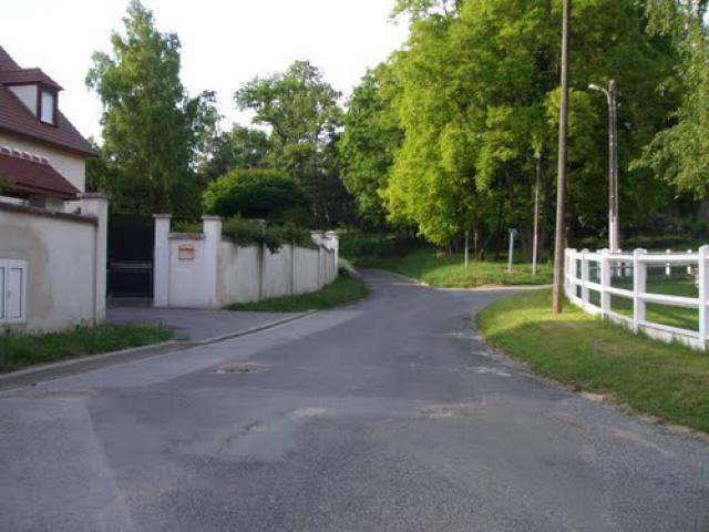 Vaux rue de Neuilly sous clermont