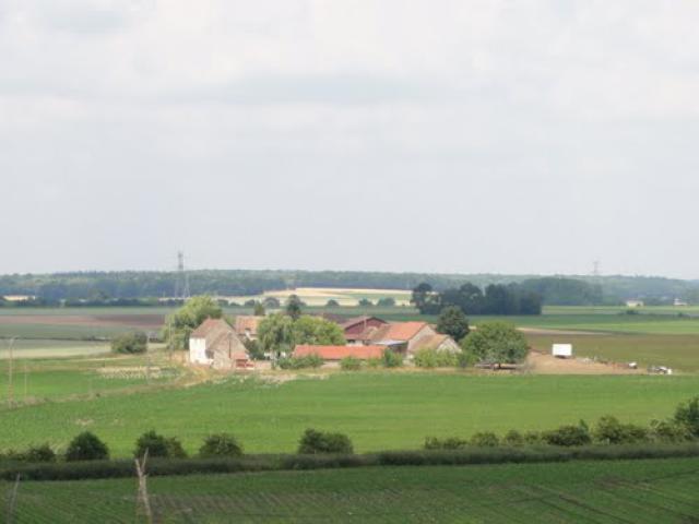 Monts la ferme du Moulin vue de Gypseuil