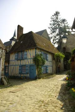 C'est une maison bleue ... à Gerberoy
