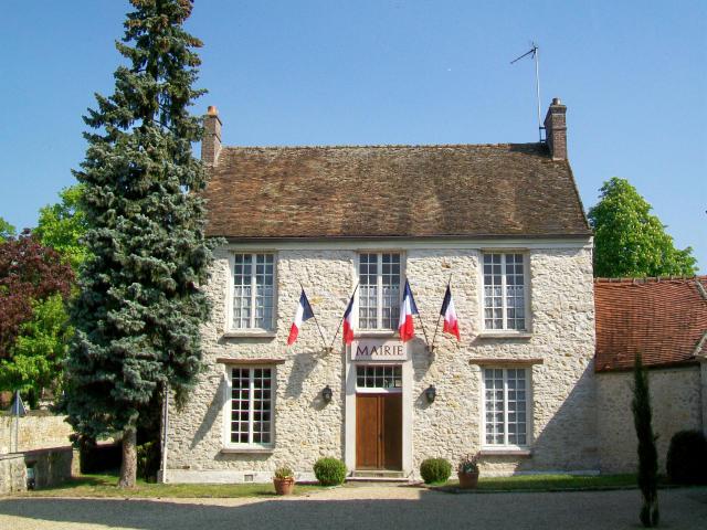 Mairie de Fontaine-Chaalis, Oise, France