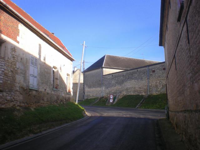 L'entrée dans le village de Maimbeville (Oise) de la D532.