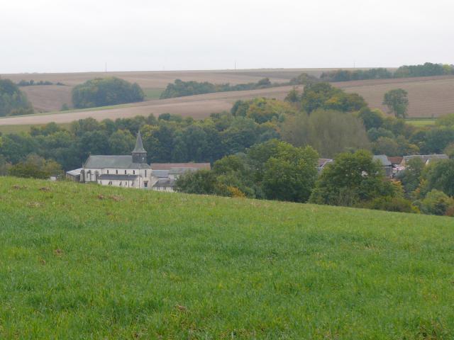 Catheux (Oise, Picardie, France) est un village bloti dans la vallée de la Selle (orthographiée Celle dans l'Oise).<br WLa vue est prise…