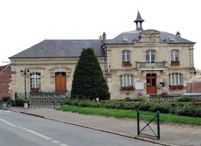 Façade de la mairie de Ressons-sur-Matz