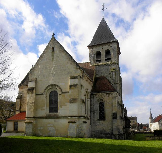 Église Saint-Martin de Bonneuil-en-Valois (60). Chevet.