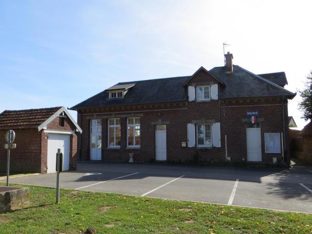Vue générale de la mairie