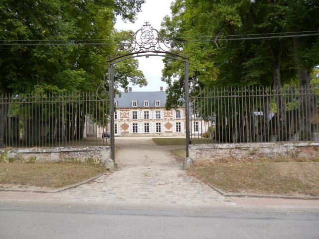 Château situé sur la commune de Plainval (Oise).