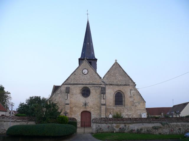 L'église Saint-Jean-Baptiste de Villers-sur-Coudun (Oise, Picardie, France).