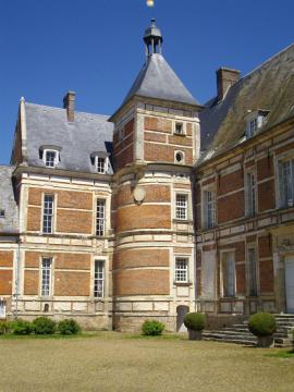 Chateau de Troissereux (Oise)- Tour à l'horloge