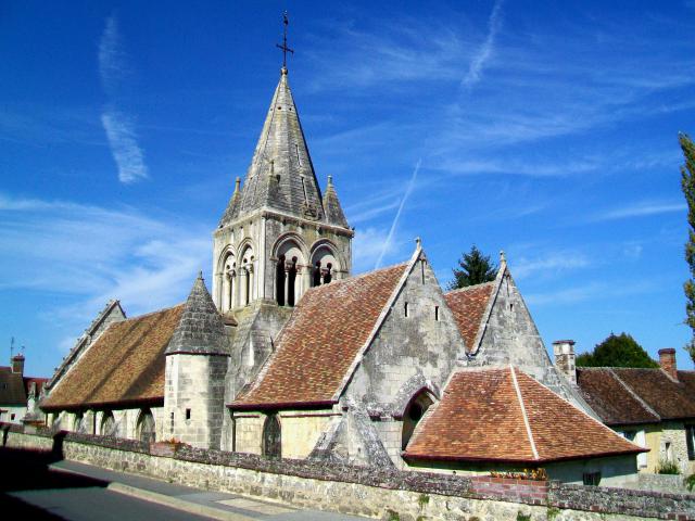 L'église Saint-Denis, Saint-Jean-Baptiste depuis l'est.